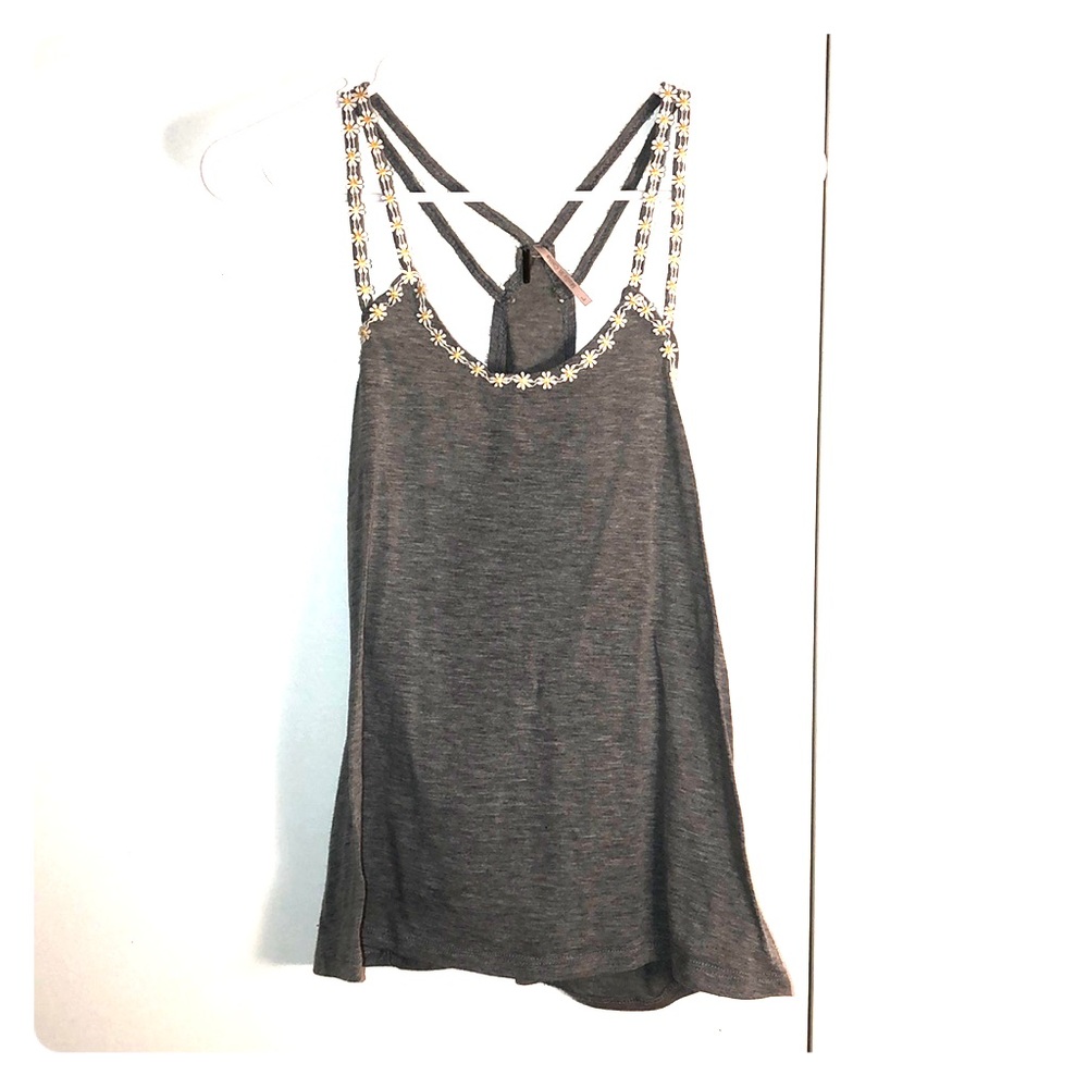 gray daisy tank top